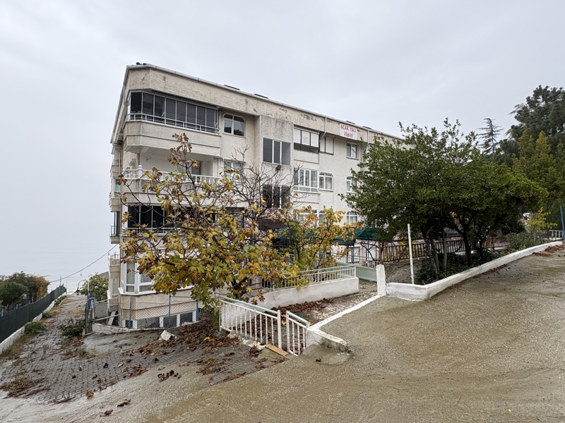 YALOVA ARMUTLU'DA 3+1 71 M2 SATILIK DAİRE